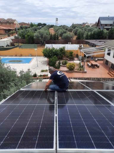 Instalacion placas fotovoltaicas Seranillo